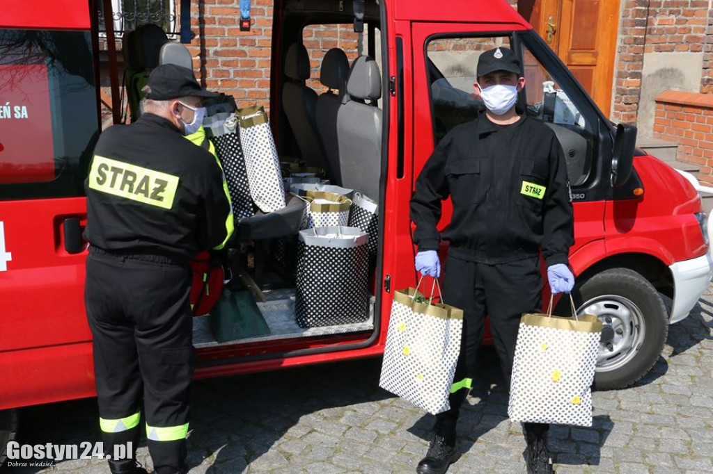 Świąteczne paczki dla osób na kwarantannie