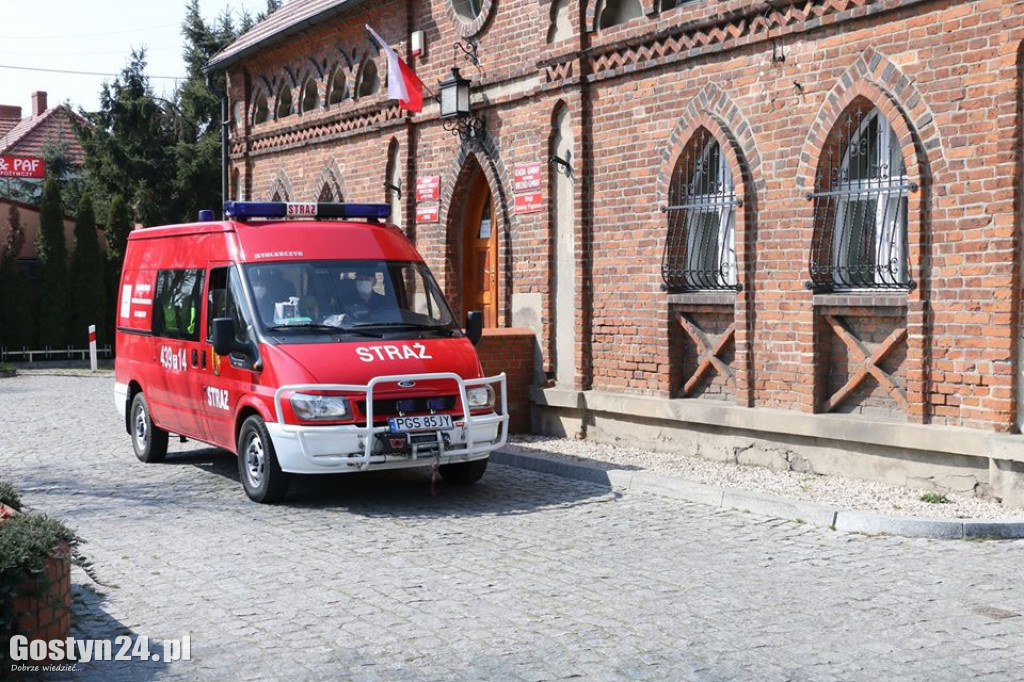 Świąteczne paczki dla osób na kwarantannie