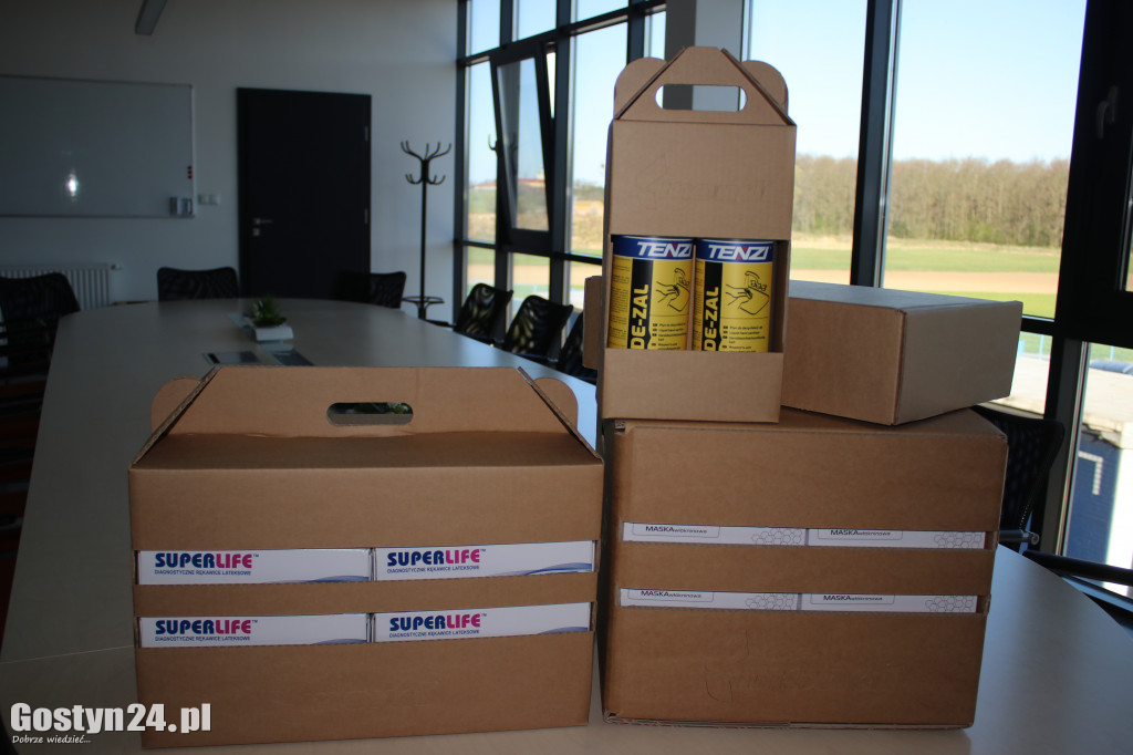 Przekazanie środków ochrony w Mondi Simet