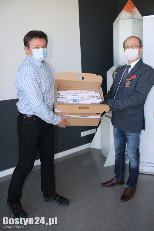 Przekazanie środków ochrony w Mondi Simet