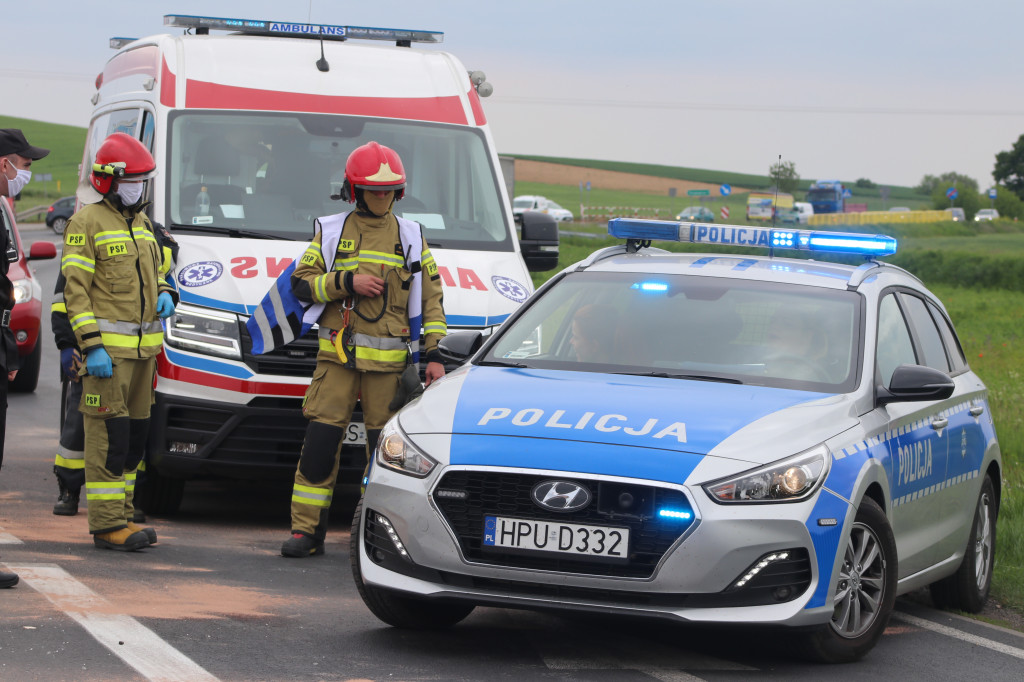 Klasyczne wymuszenie na DW 434 za Gostyniem