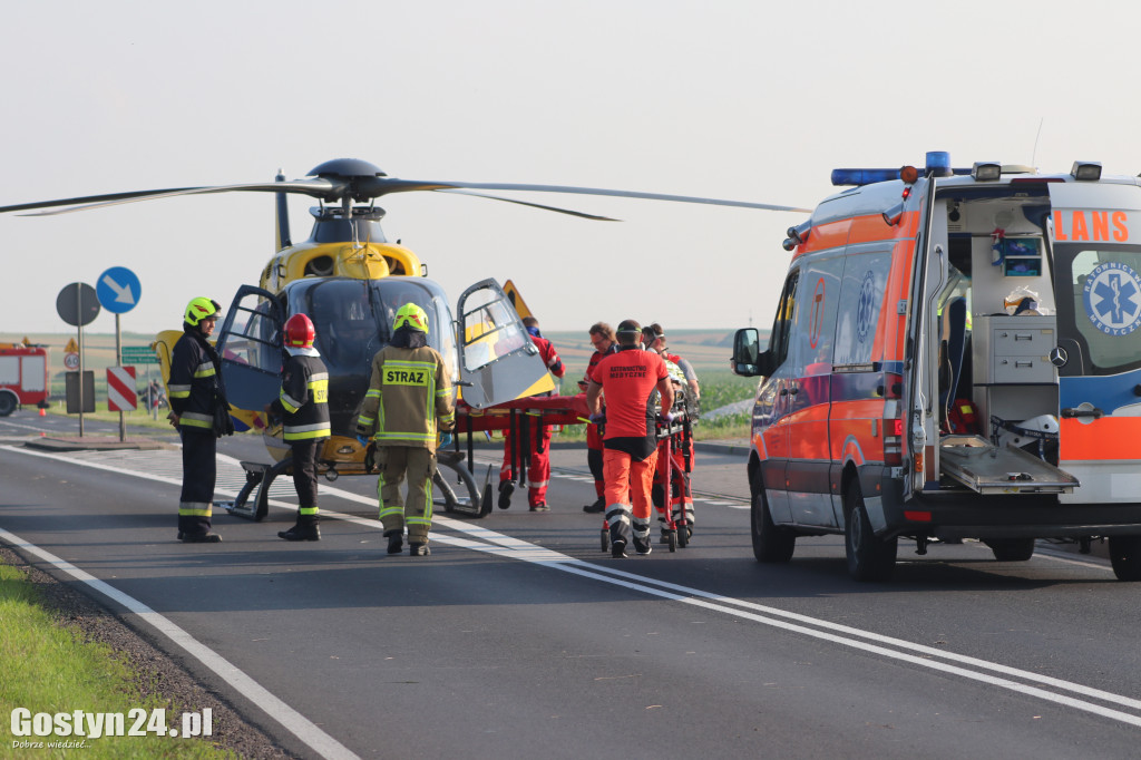 Potrącenie pieszego na drodze wojewódzkiej 434 w Starej Krobi