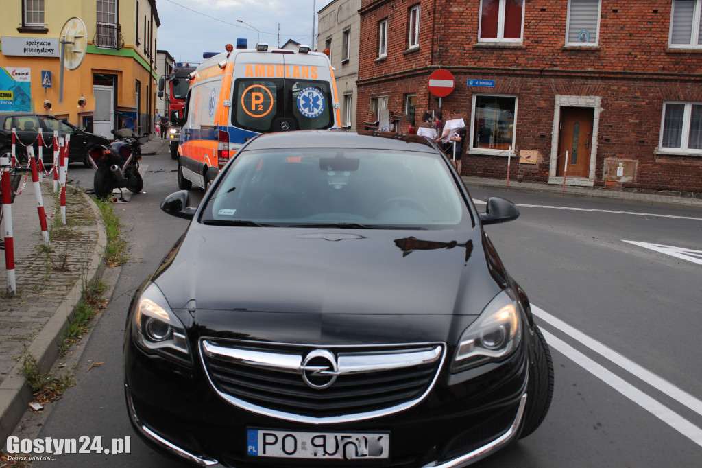 Zderzenie samochodu z motocyklem w Krobi