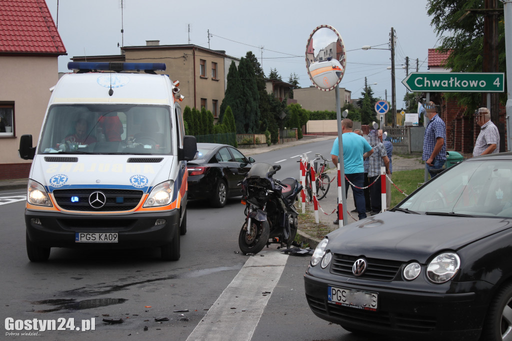 Zderzenie samochodu z motocyklem w Krobi