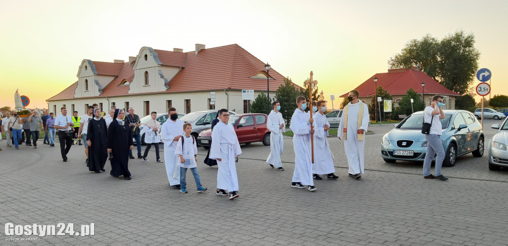 Procesja fatimska ulicami Gostynia