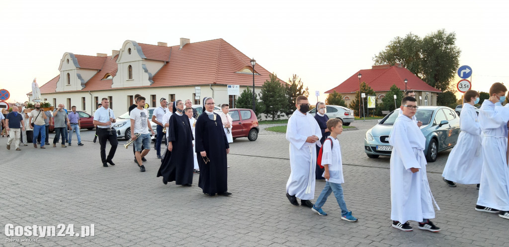 Procesja fatimska ulicami Gostynia