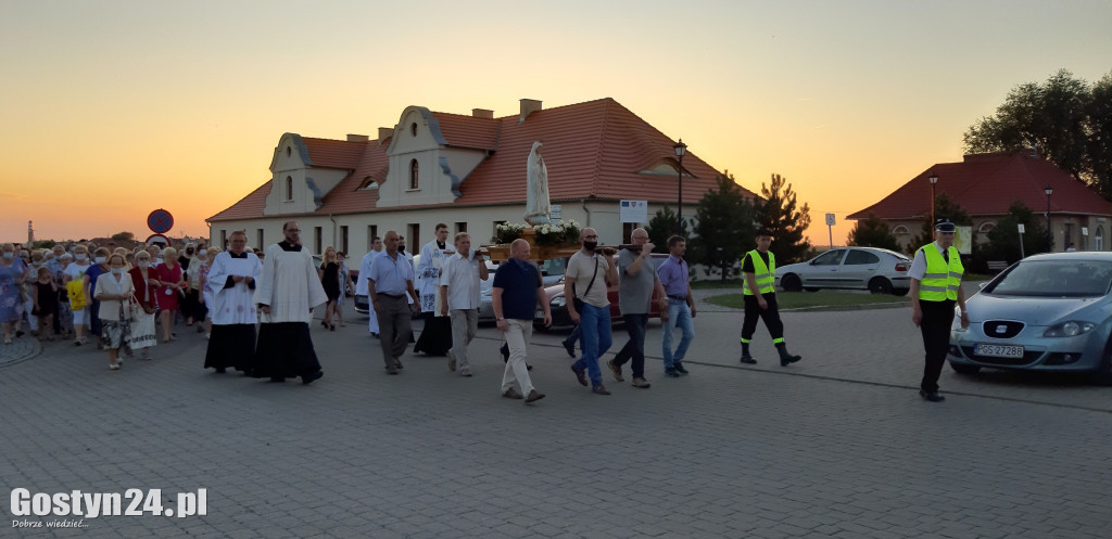 Procesja fatimska ulicami Gostynia