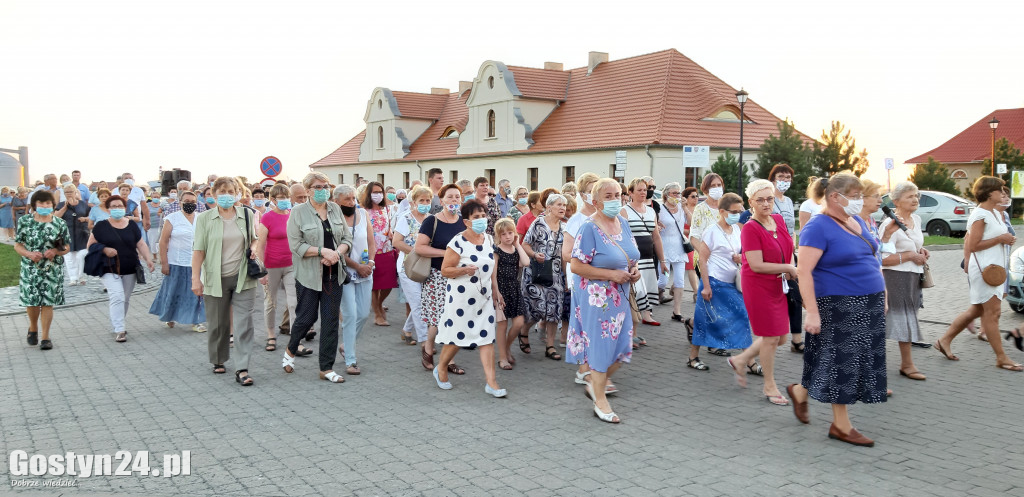 Procesja fatimska ulicami Gostynia