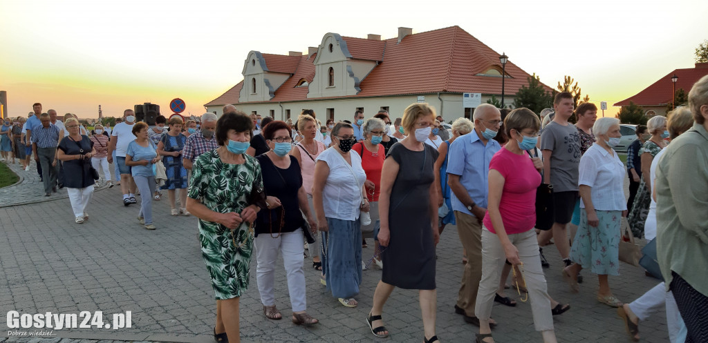Procesja fatimska ulicami Gostynia