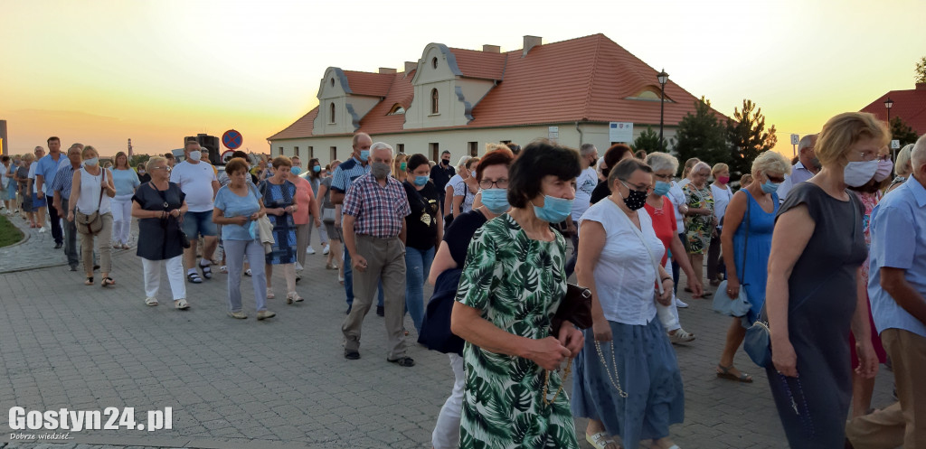 Procesja fatimska ulicami Gostynia