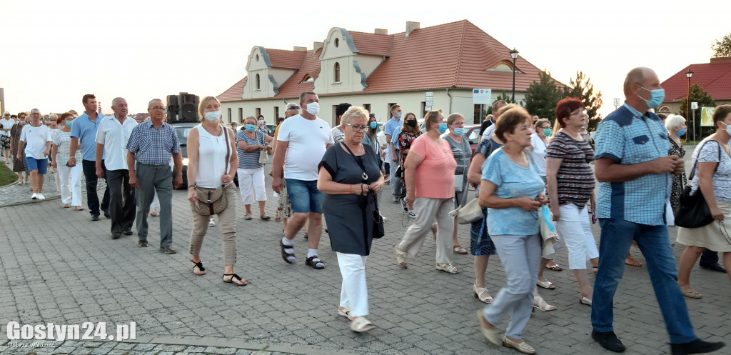 Procesja fatimska ulicami Gostynia