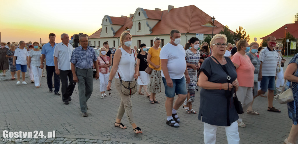 Procesja fatimska ulicami Gostynia