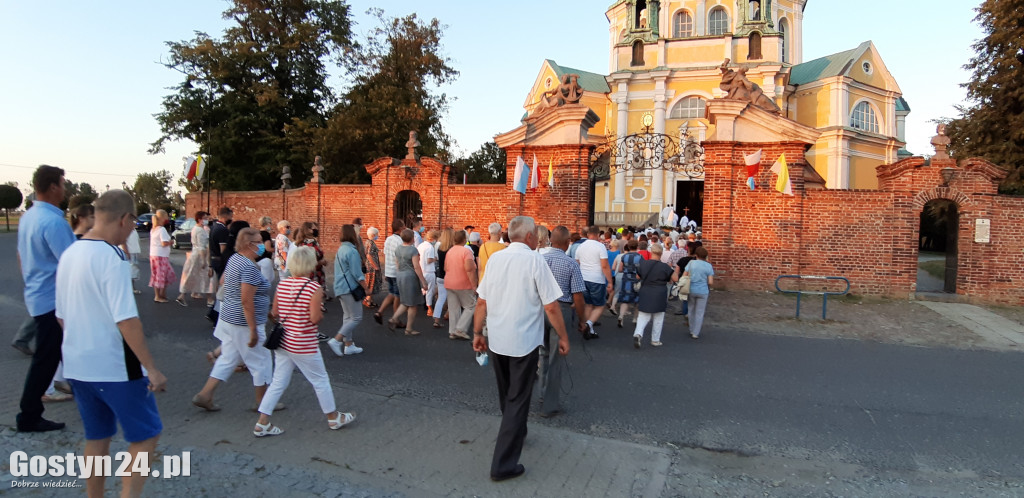Procesja fatimska ulicami Gostynia
