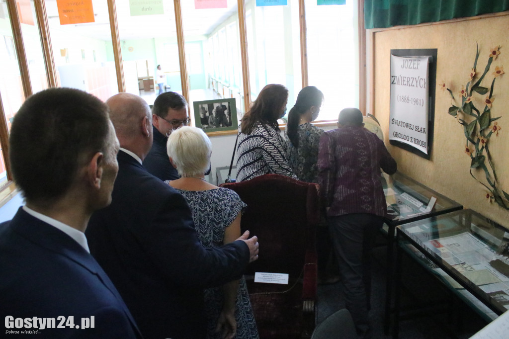 Ambasador Indonezji w szkole w Krobi