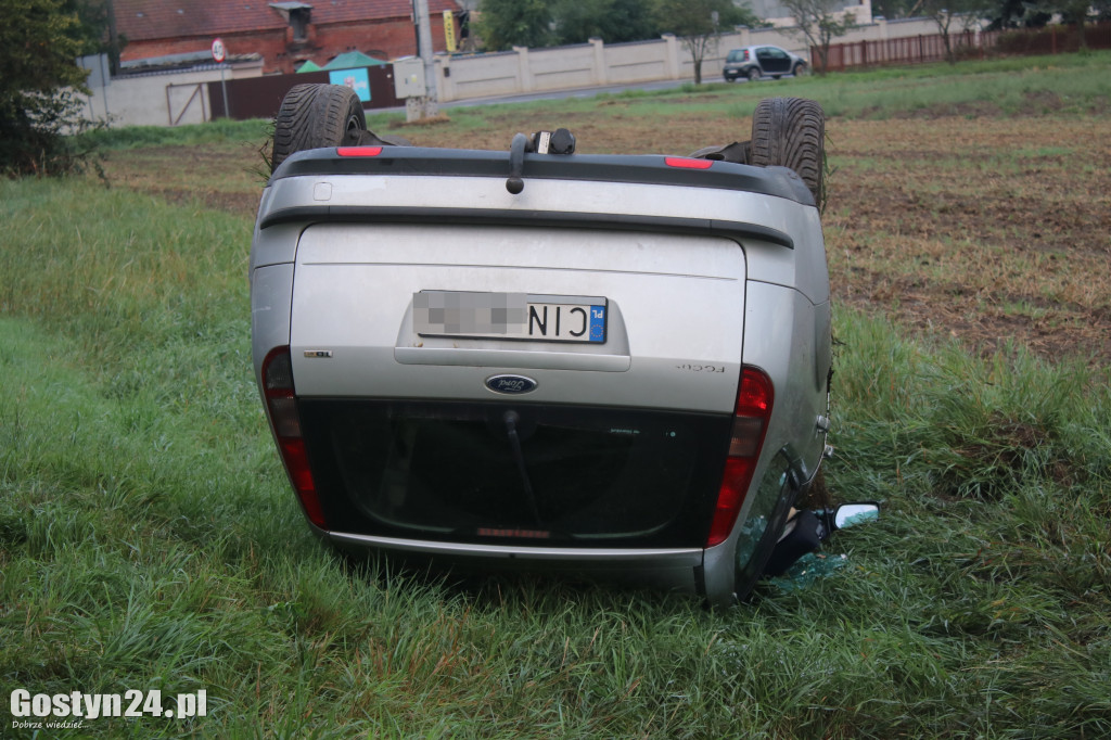 Wypadek na DW 434 w Kunowie