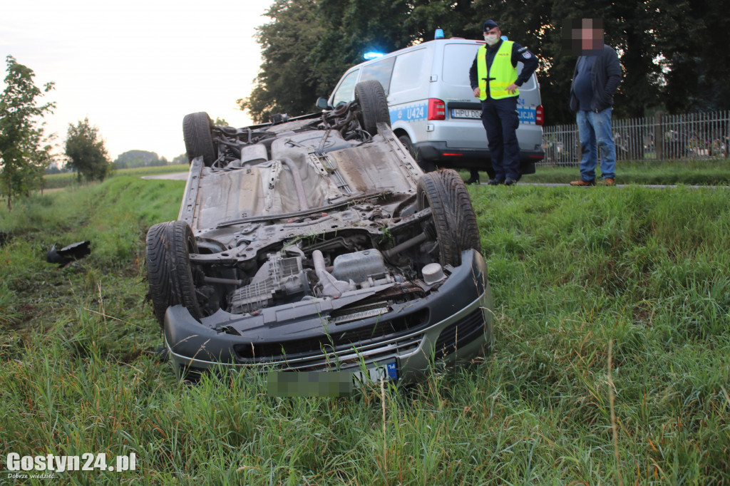 Wypadek na DW 434 w Kunowie