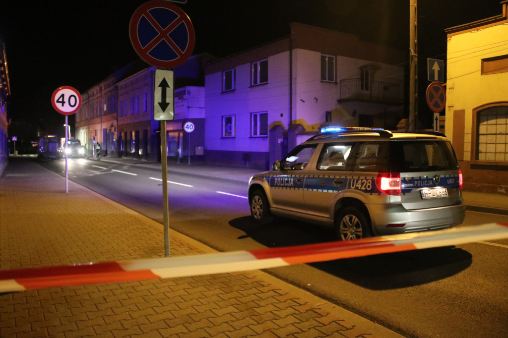 Uszkodzony słup na ul. Powstańców Wlkp. w Gostyniu