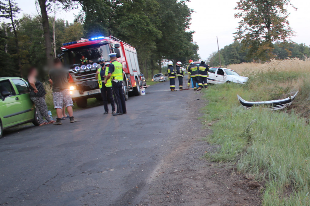 Zdarzenie drogowe w na trasie Siedmiorogów I - Karolew