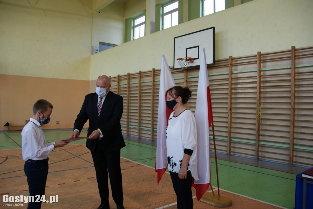 Stypendia burmistrza dla uczniów z Borku Wlkp.