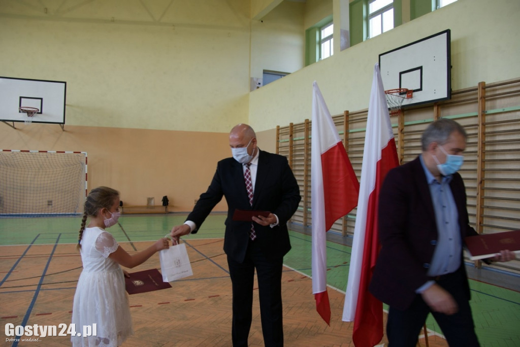 Stypendia burmistrza dla uczniów z Borku Wlkp.