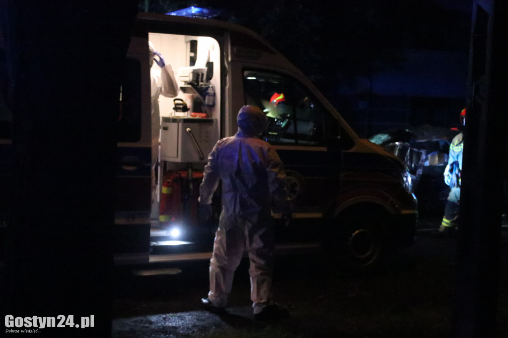 Wypadek karetki i osobówki w Gostyniu