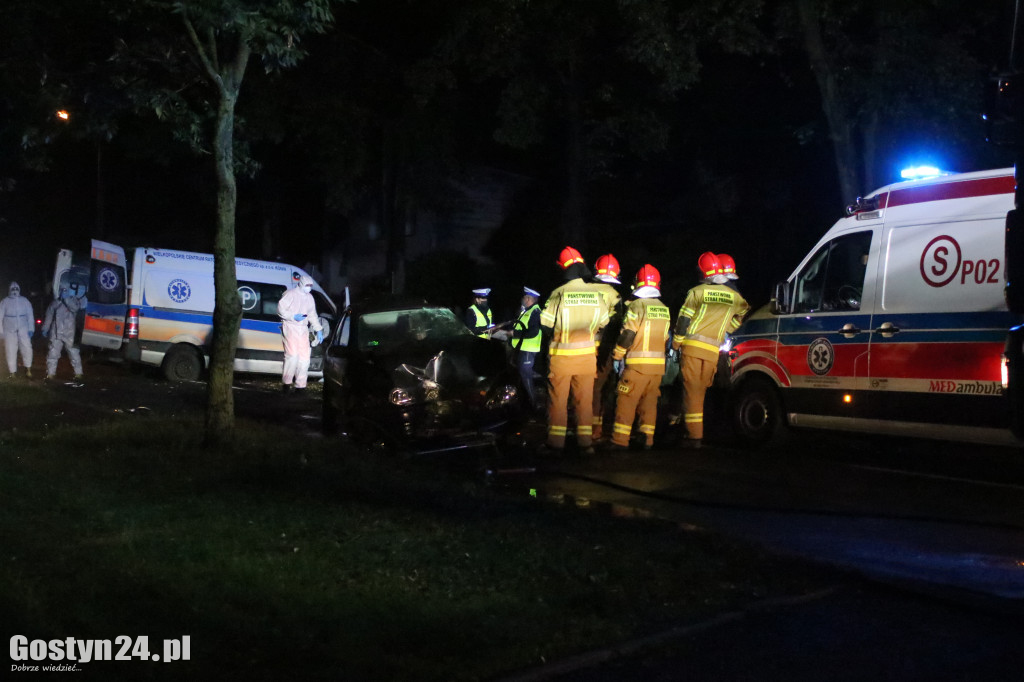 Wypadek karetki i osobówki w Gostyniu