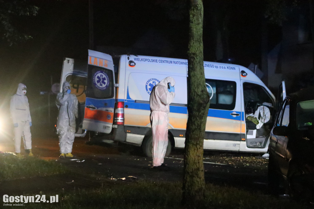 Wypadek karetki i osobówki w Gostyniu