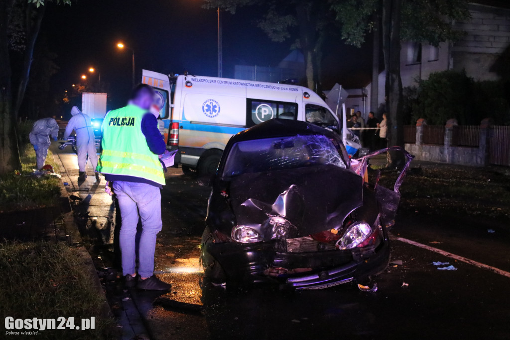 Wypadek karetki i osobówki w Gostyniu