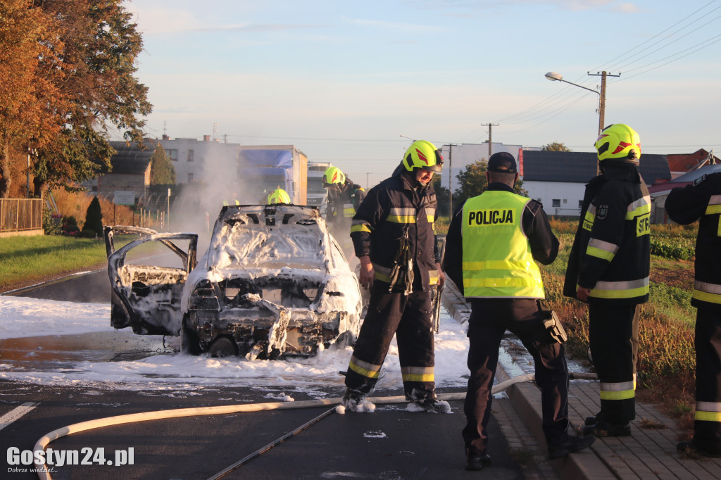 Pożar samochodu osobowego w Żychlewie