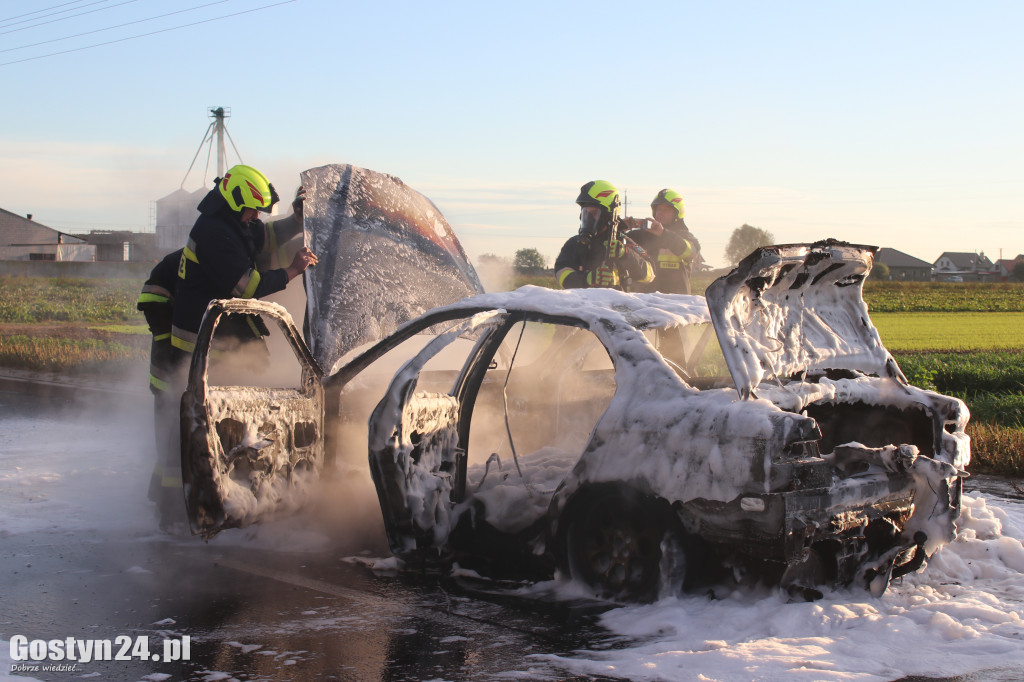Pożar samochodu osobowego w Żychlewie