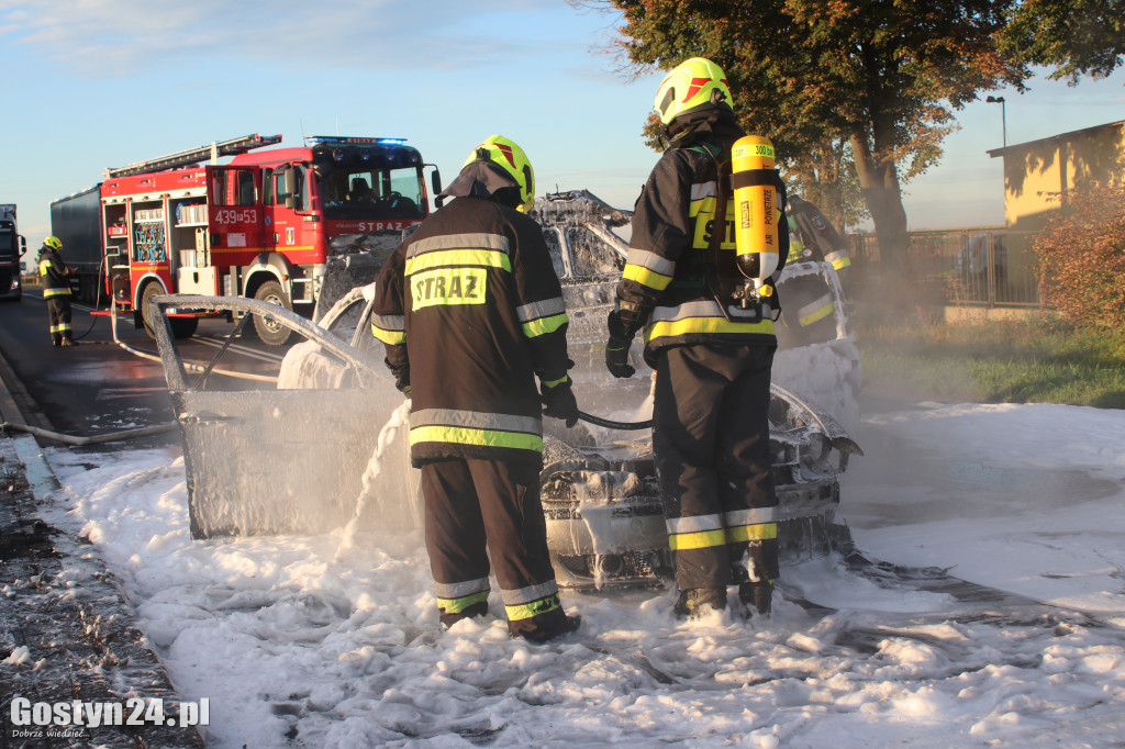 Pożar samochodu osobowego w Żychlewie