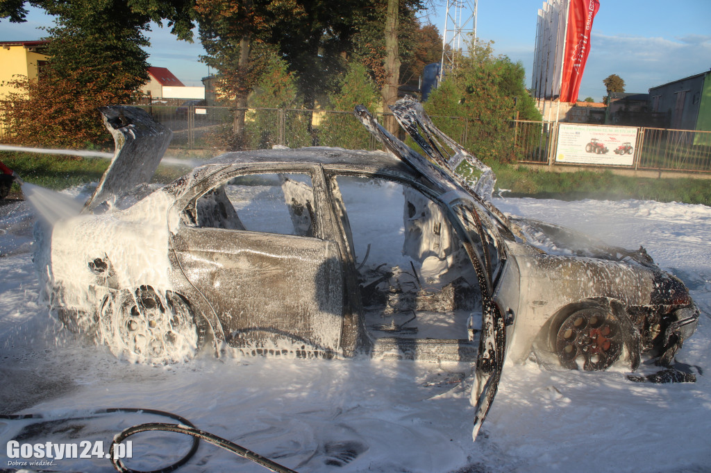 Pożar samochodu osobowego w Żychlewie