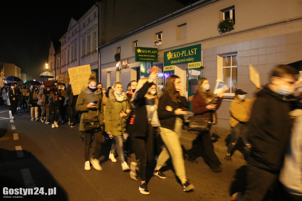 Kolejny protest kobiet na ulicach Gostynia