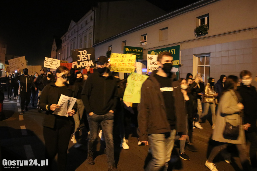 Kolejny protest kobiet na ulicach Gostynia