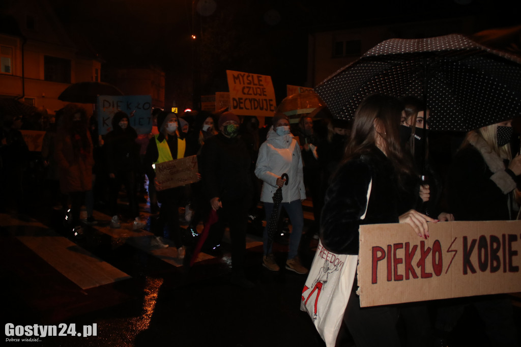 Strajk kobiet przeszedł ulicami Ponieca