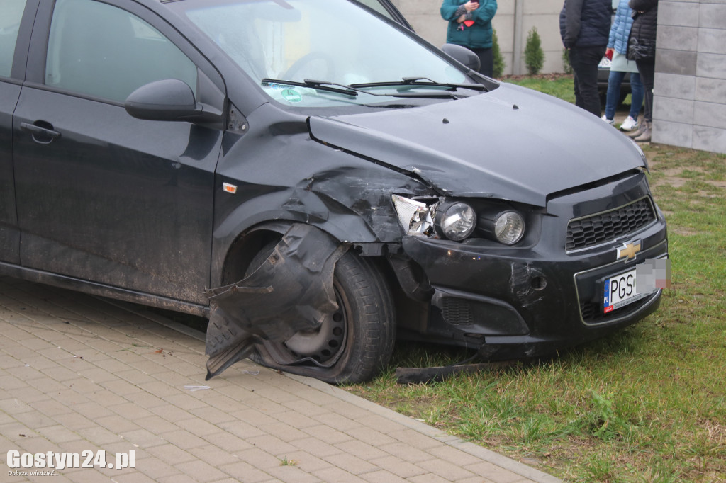 Zderzenie dwóch aut osobowych w Borku Wlkp