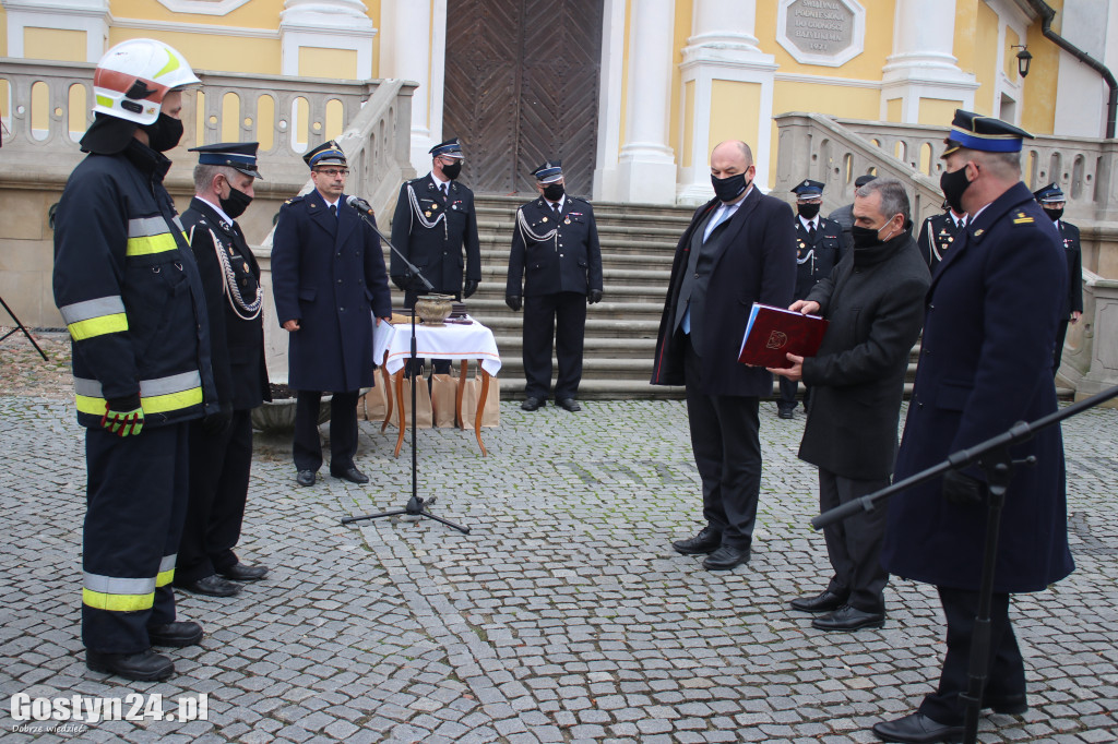 Oficjalne poświęcenie i przekazanie auta dla OSP Piaski