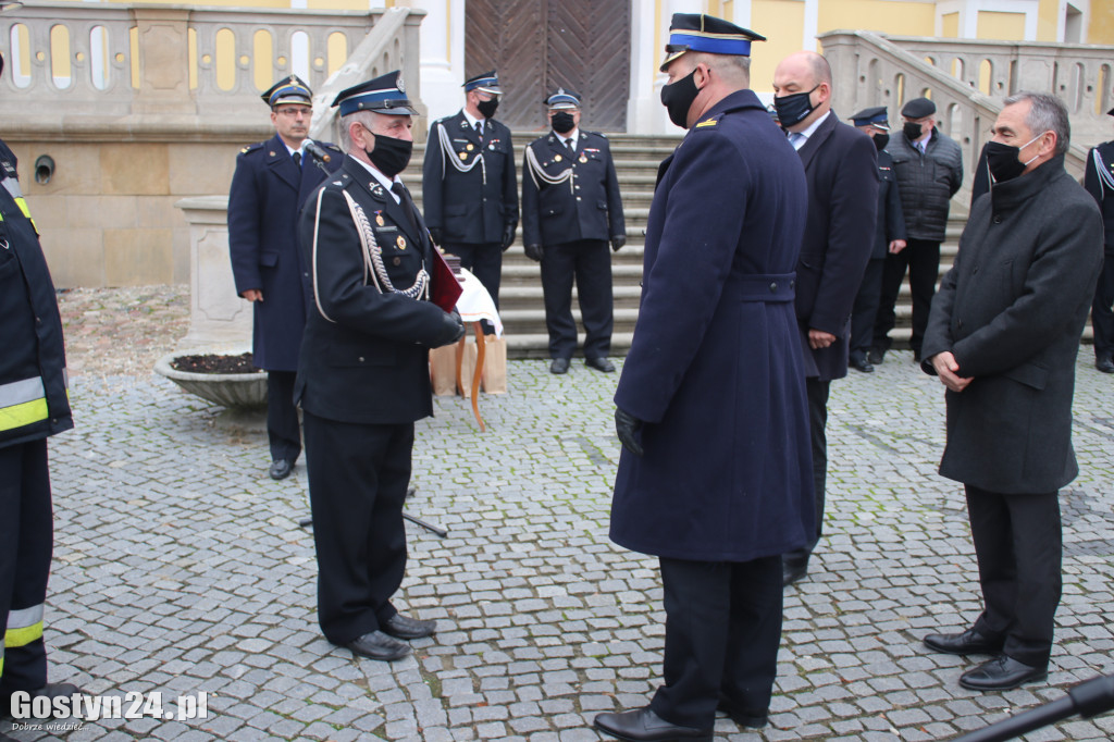 Oficjalne poświęcenie i przekazanie auta dla OSP Piaski