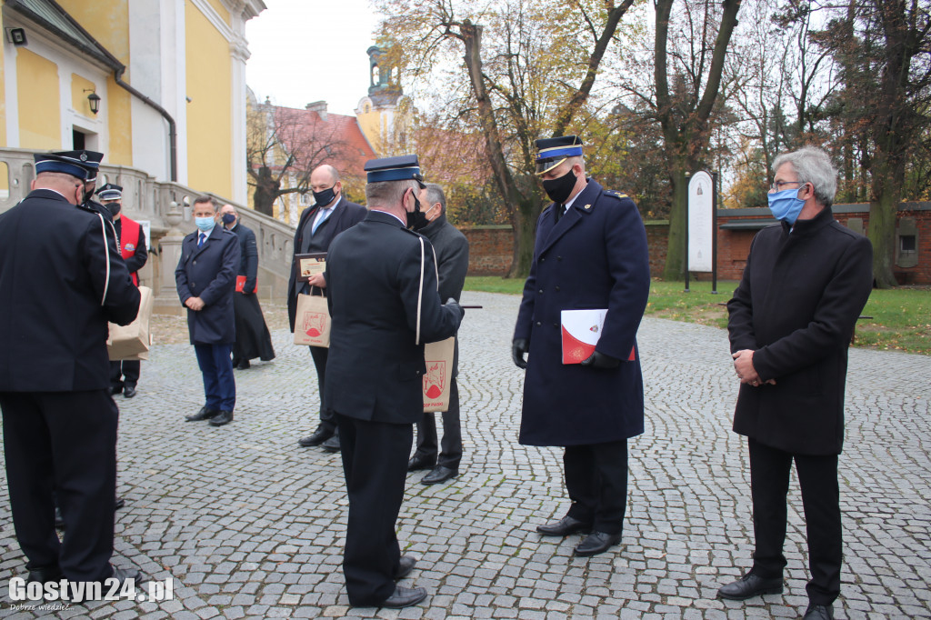 Oficjalne poświęcenie i przekazanie auta dla OSP Piaski