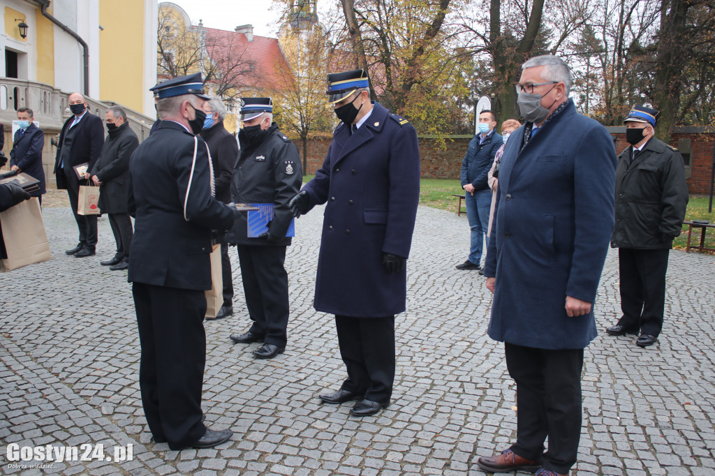 Oficjalne poświęcenie i przekazanie auta dla OSP Piaski
