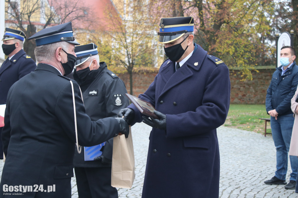 Oficjalne poświęcenie i przekazanie auta dla OSP Piaski