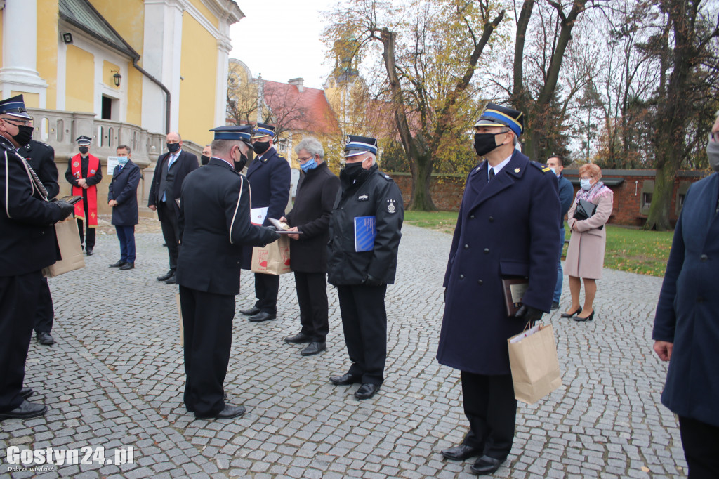 Oficjalne poświęcenie i przekazanie auta dla OSP Piaski