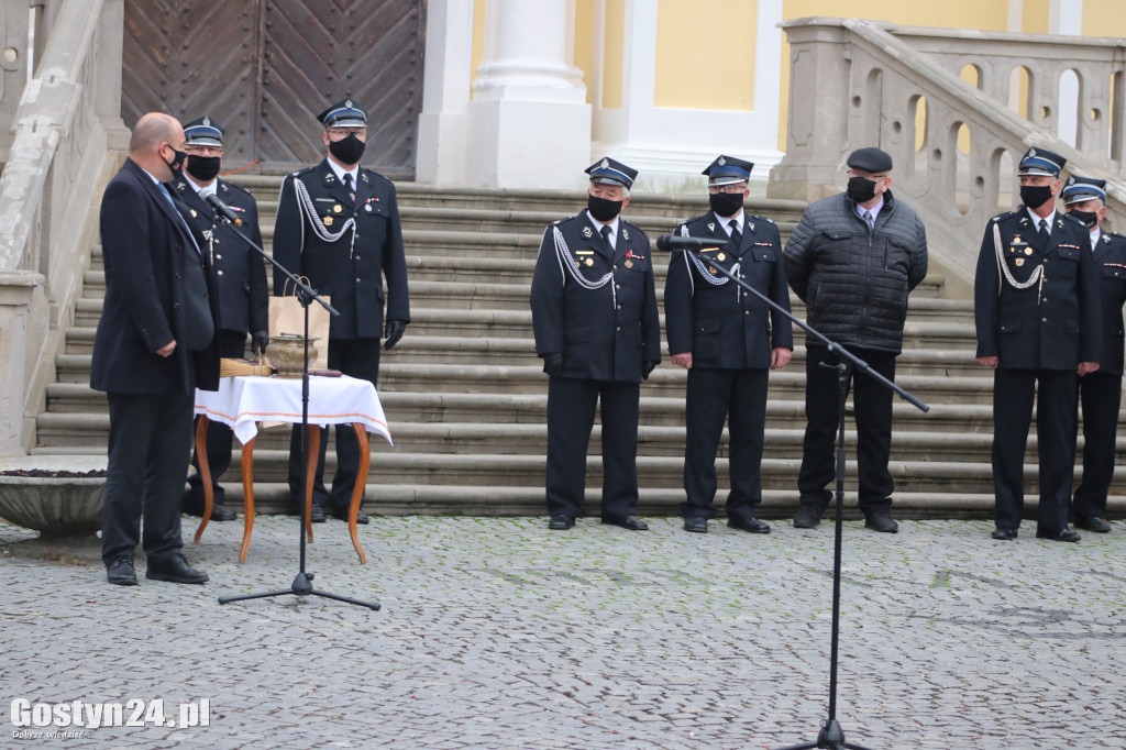 Oficjalne poświęcenie i przekazanie auta dla OSP Piaski