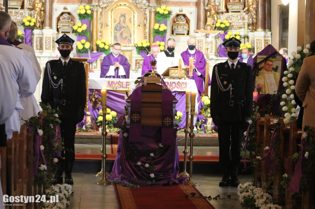 Pogrzeb ks. Kazimierza Małka w Pępowie