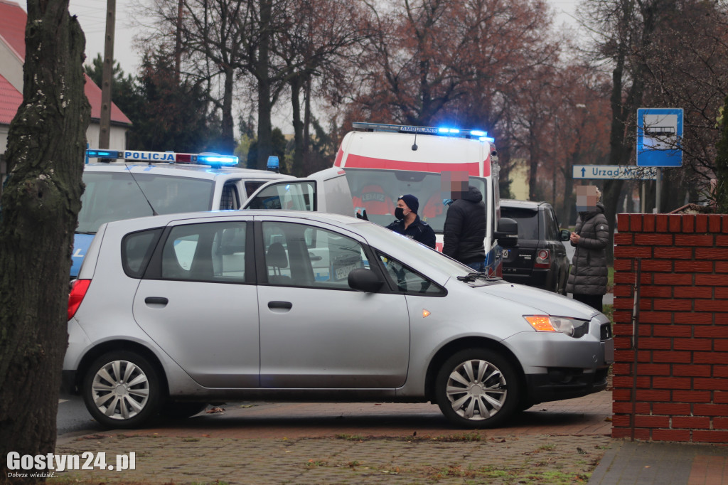 Działania ZRM i policji na ul. Wrocławskiej w Gostyniu
