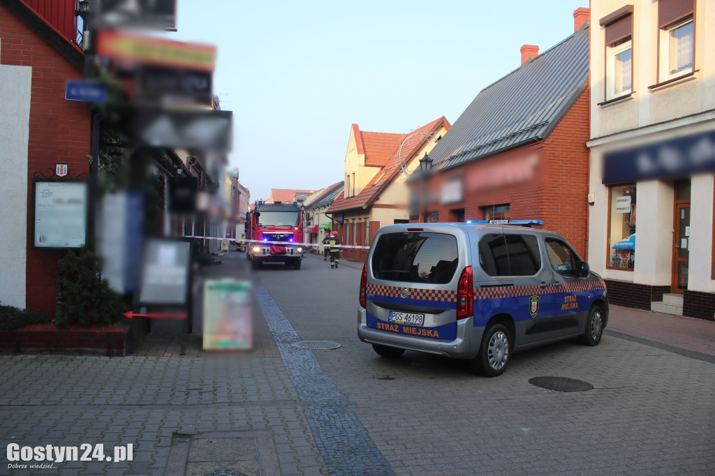 Deptak zamknięty przez straż pożarną i policję