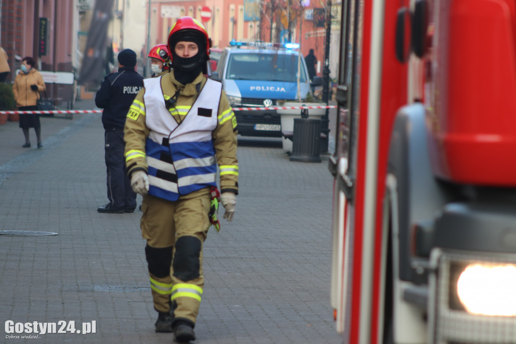 Deptak zamknięty przez straż pożarną i policję