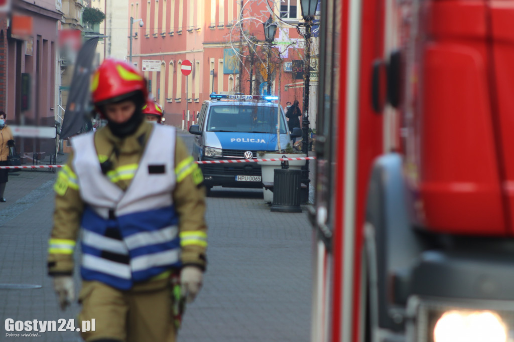 Deptak zamknięty przez straż pożarną i policję
