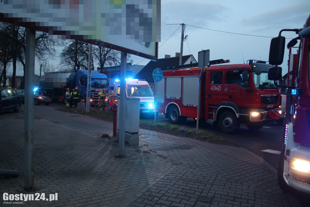 Zderzenie BMW z cysterną w Gostyniu