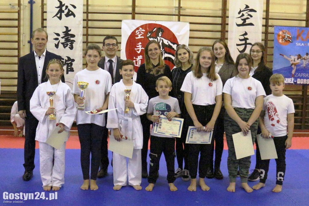 Mikołajkowy turniej karate klubu TKKF Tęcza